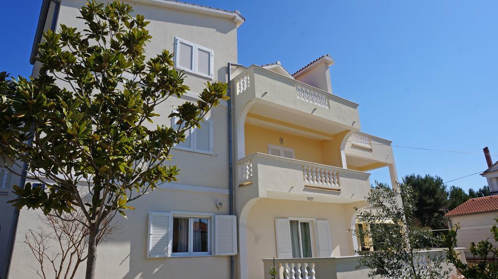 Apartments Sandra Sukošan Eksteriør billede